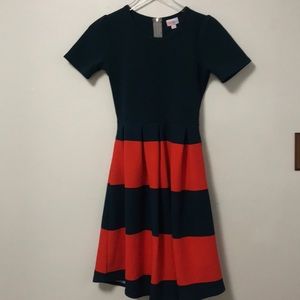 LULAROE DRESS NEVER WORN SIZE XS